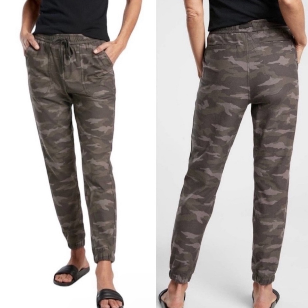 Athleta Farallon Jogger Pants Dark Camo Print Black Green Cotton Size 2 Women’s